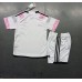 Billige Juventus Børnetøj Udebanetrøje til baby 2023-24 Kortærmet (+ korte bukser)